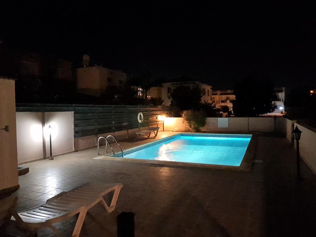 Camellia Gardens Apartament *